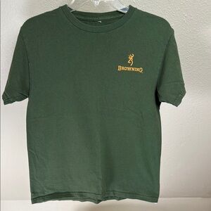 BROWNING Olive Green Short Sleeve Tee. Size Medium. Hunting Dog Breeds on Back!